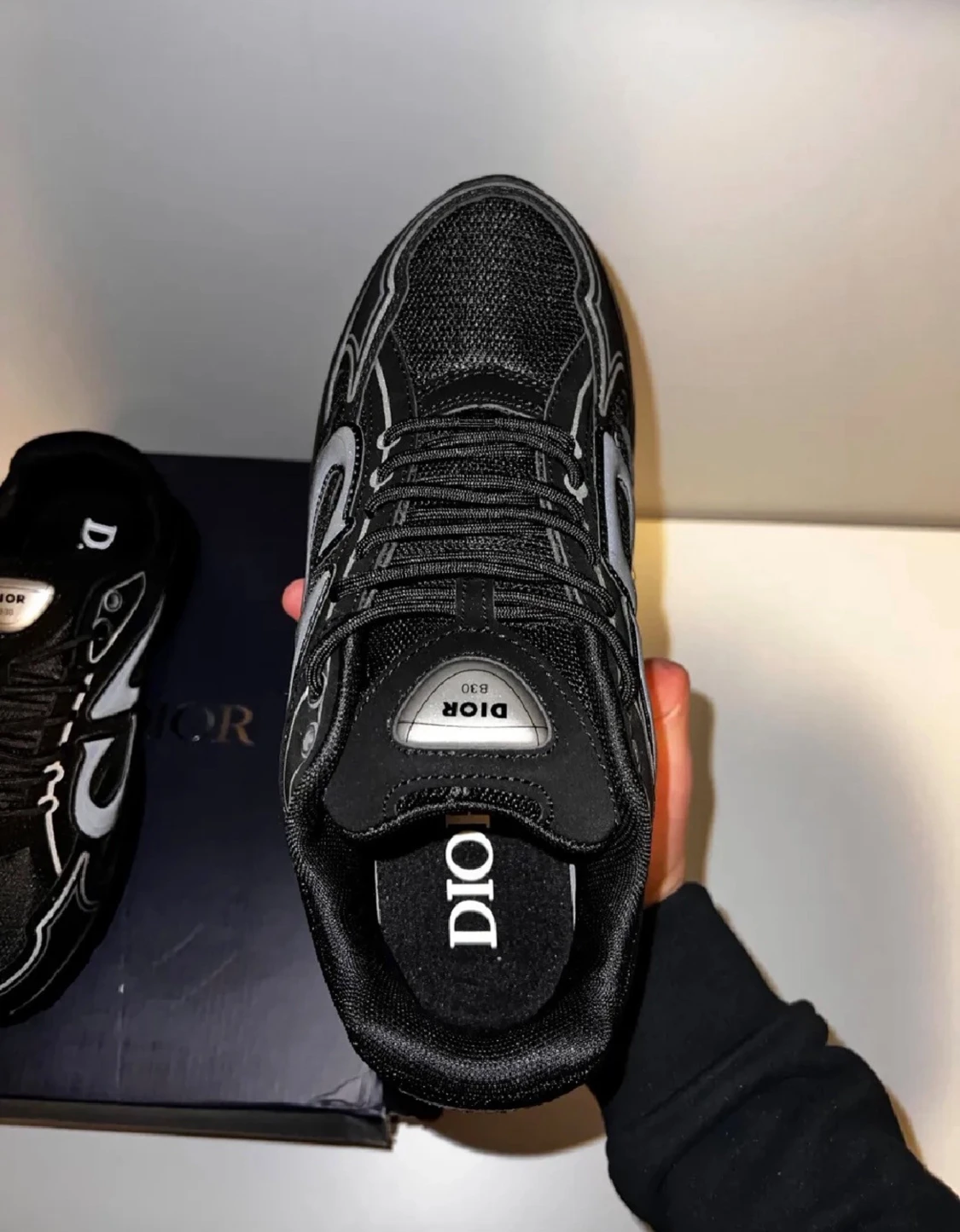 Svarta Dior sneakers med silverdetaljer - 2
