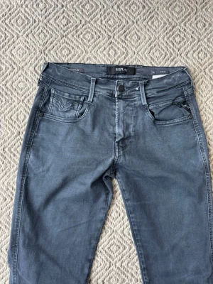 Replay jeans - Replay jeans - Modell: Anbass - Storlek: W30/L32 - skick: 9/10 - Nypris runt 2000kr 