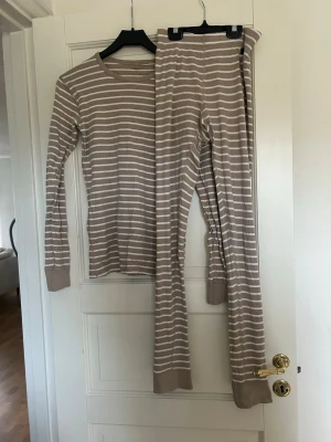 Pyjamas polarn och pyret, S  - Storlek s, fint begagnat skick