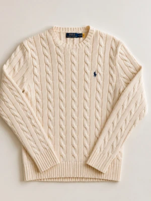 stickad Ralph Lauren tröja - Tjena, jag säljer en riktigt snygg stickad Ralph Lauren tröja😁 Den är i mycket bra skick och har inga fläckar eller skador☺️ Den är självklart äkta✅ Skicka om du har några frågor😄
