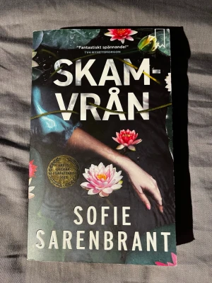 Skamvrån av Sofie Sarenbrant - Spännande kriminalroman av Sofie Sarenbrant,pocket. nyskick