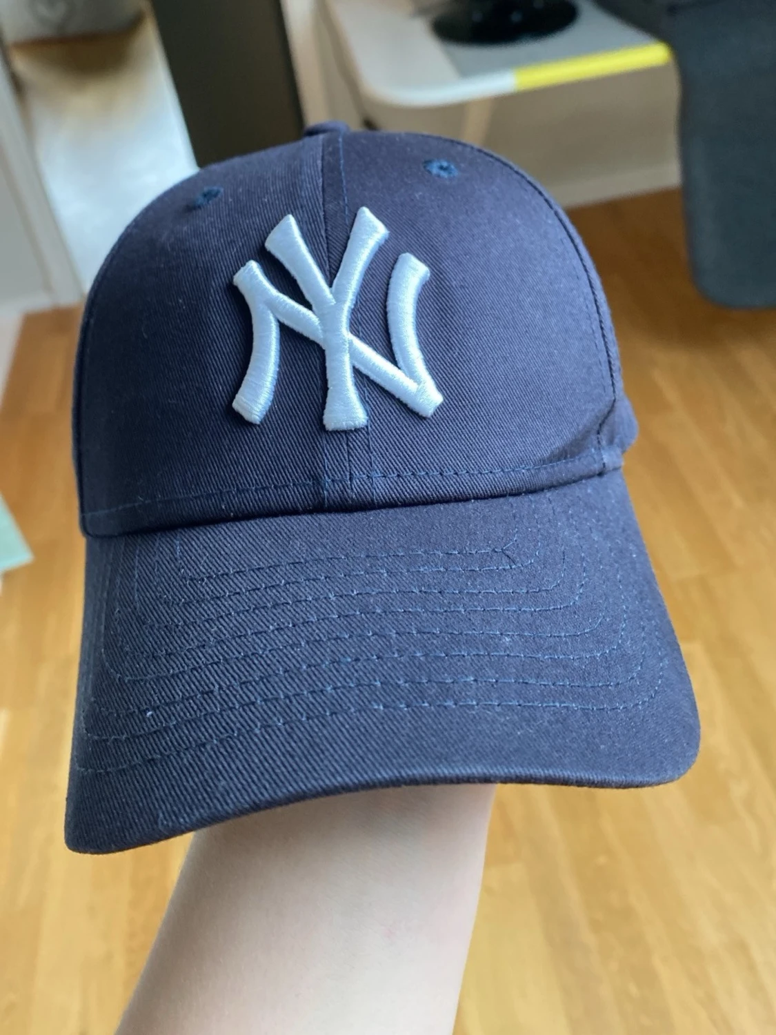 Mörkblå New Era keps