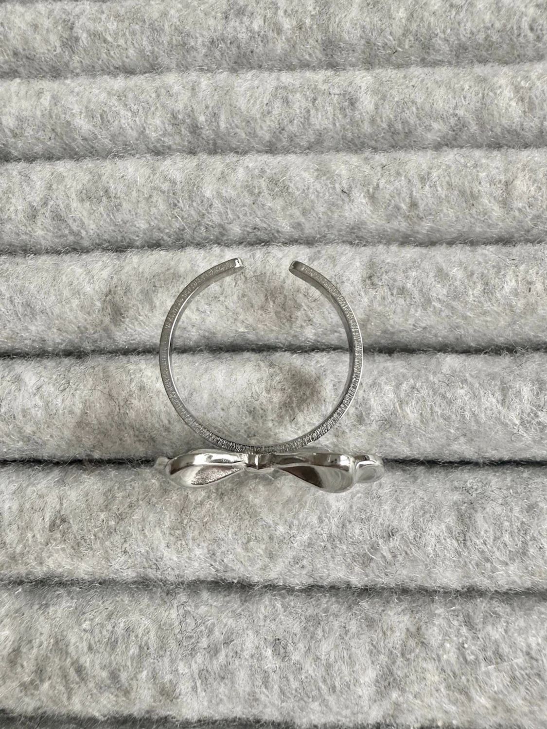 Bowtie ring  - 2