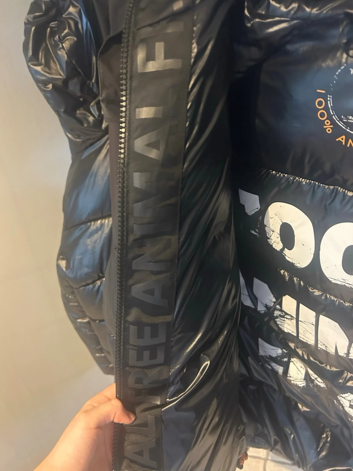 Svart pufferjacka från Save The Duck - 4