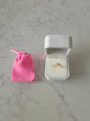 Ring med hjärta - Söt ring med en hjärta 