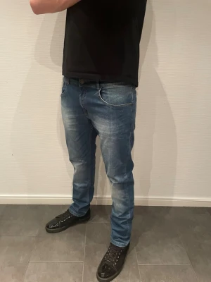 Lee copper jeans - Lee copper jeans herr| storlek:32/32| pris:499kr| skick:9,8/10| hör av dig vid minsta lilla fundering eller fråga| 