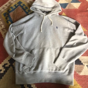 Ralph Lauren hoodie - Ralph lauren hoodie. Inga defekter. Skickar samma dag