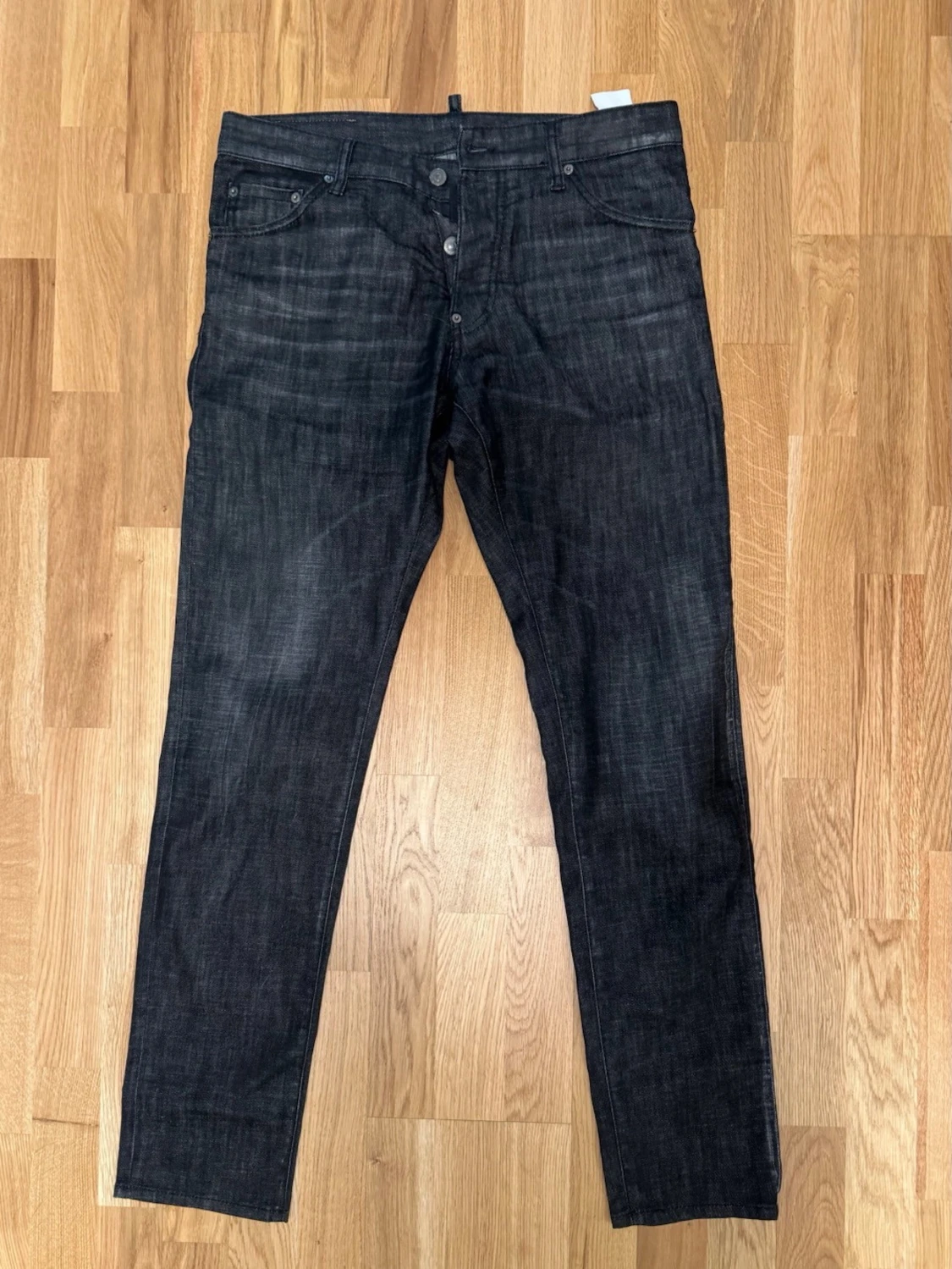 Dsquared2 “Cool Guy” jeans