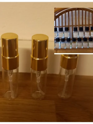 Essnce  splitpaket  - 3 stycken 3 ml glasdekanter med spray ✨️Välj bland dofterna som finns på listor bland bilderna 