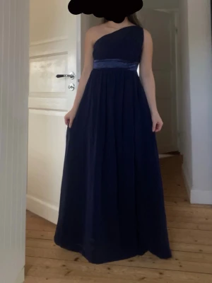 Långklänning  - Jättefin långklänning, perfekt som balklänning