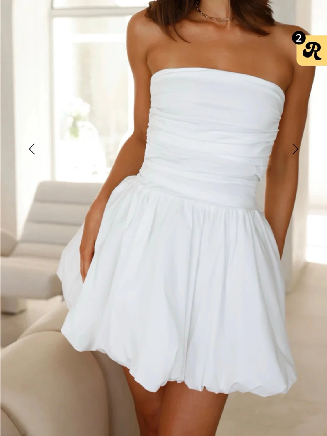 Vit axelbandslös kort klänning - 1