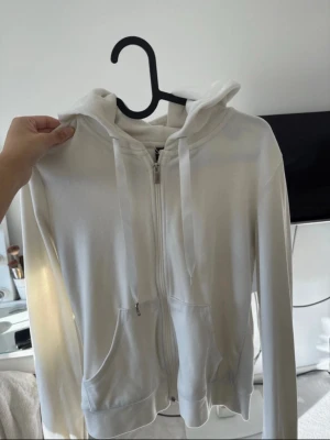 Kofta - Mysig kofta från Gina Tricot 