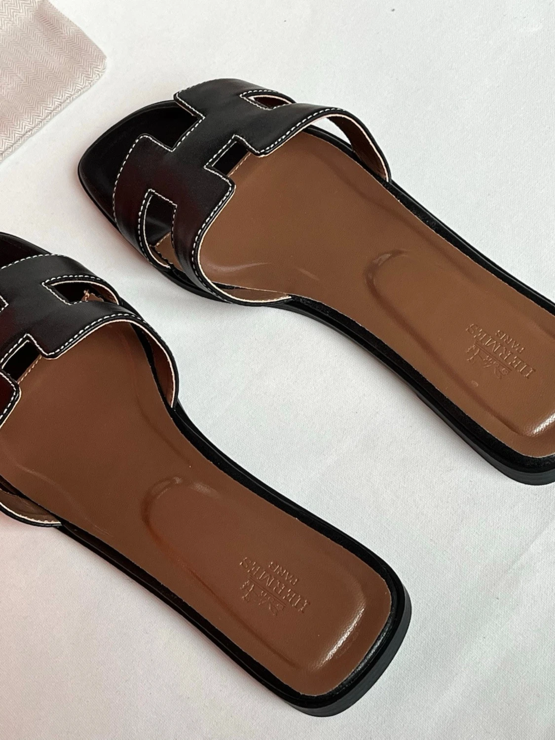 Svarta Hermès Oran sandaler - 4