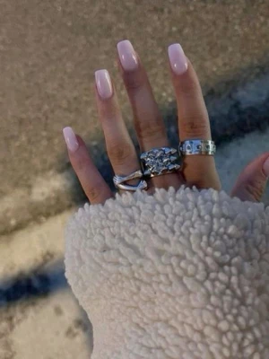 Edblad Peak ring - Silvrig Peak ring i storlek 16,5mm, säljer då jag bytt till guld