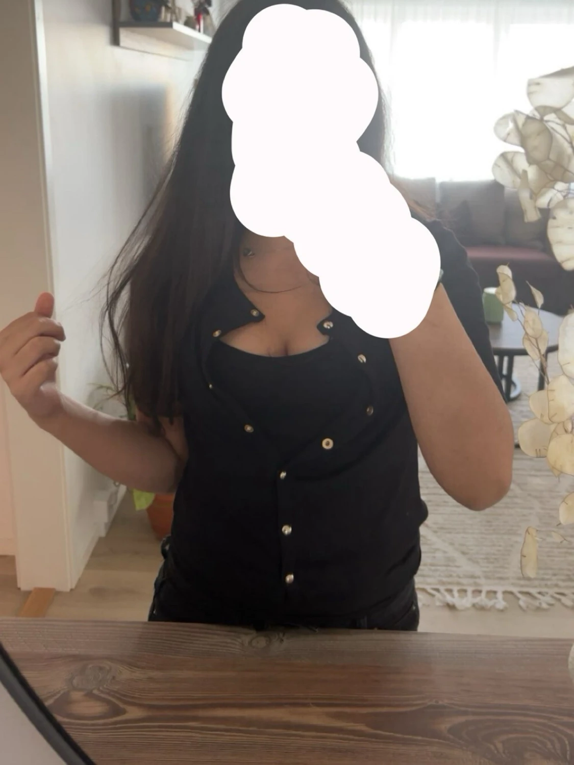 Svart ribbad kofta med pärlknappar - 1