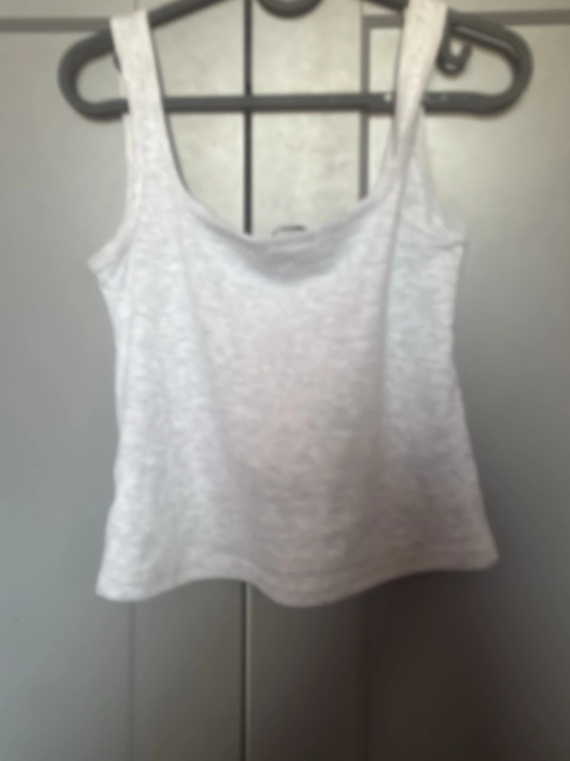 Ljusgrå ribbad linnetopp Subdued - 2