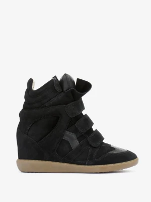 SÖKER ÄKTA Svarta Isabel Marant  - Heeej! Om du säljer svarta äkta Isabel Marant skor i stl 39, hör av dig