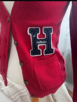 Hollister kofta  - Fin och varm hollister kofta ❤️