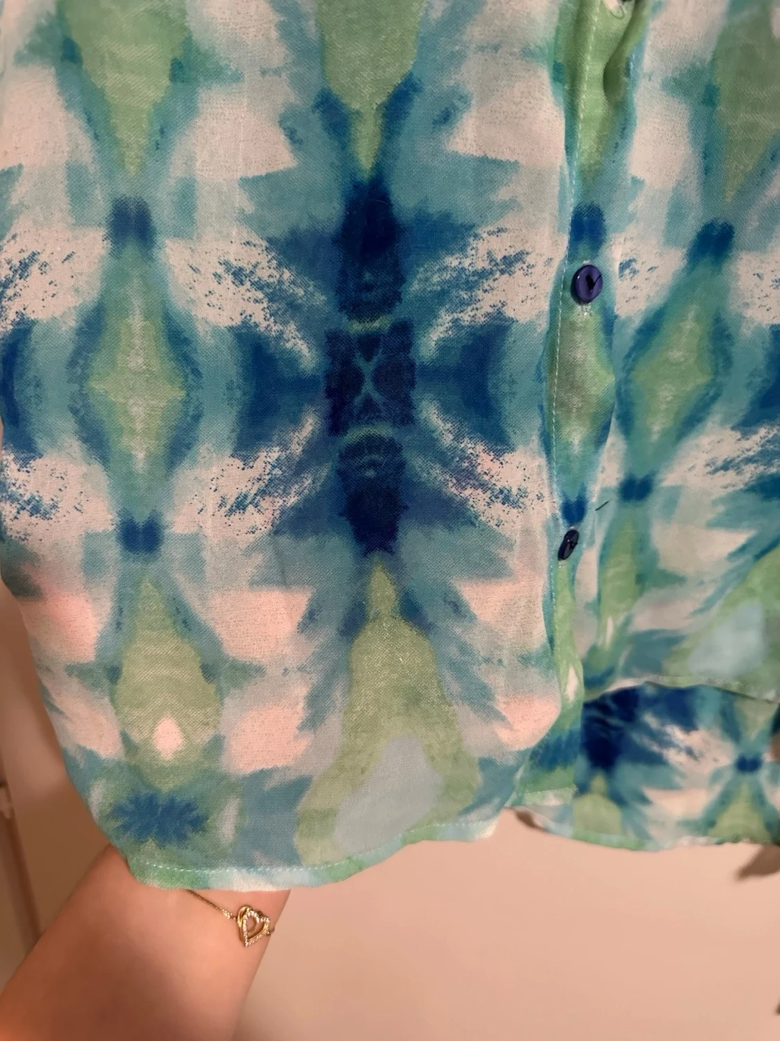 Mönstrad ärmlös blus från Instinct - 2