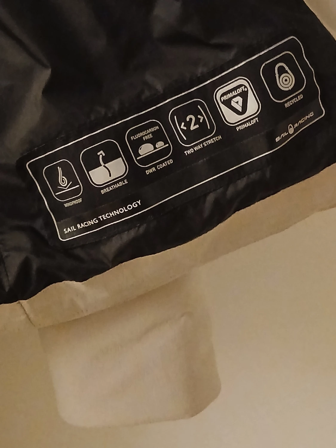 Beige vindjacka från sailracing - 5