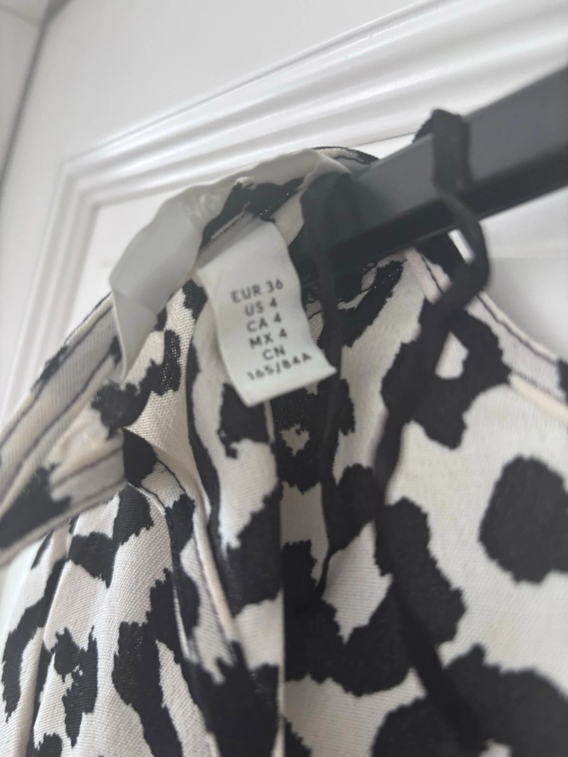 Långärmad leopardklänning från H&M - 1