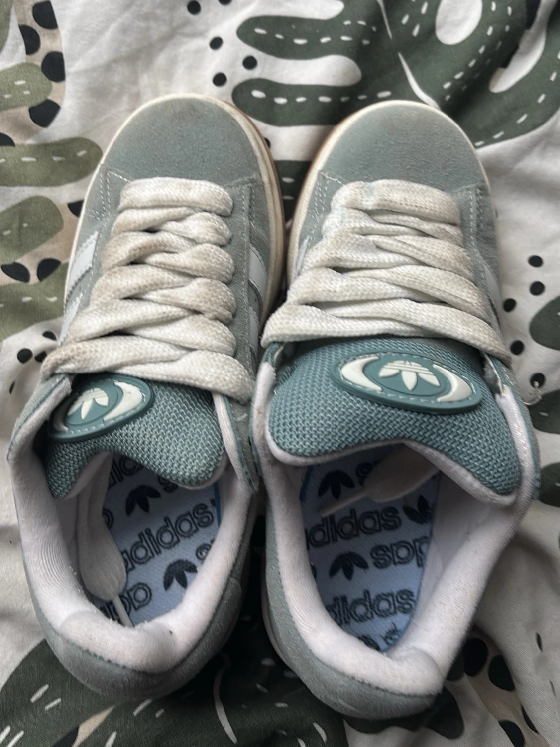 Vita Adidas sneakers med gummisula - 4