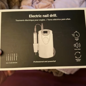 Nagelmaskin - Nagelmaskin med 6 nagelverktyg Ny och oanvänd ❤️🤗