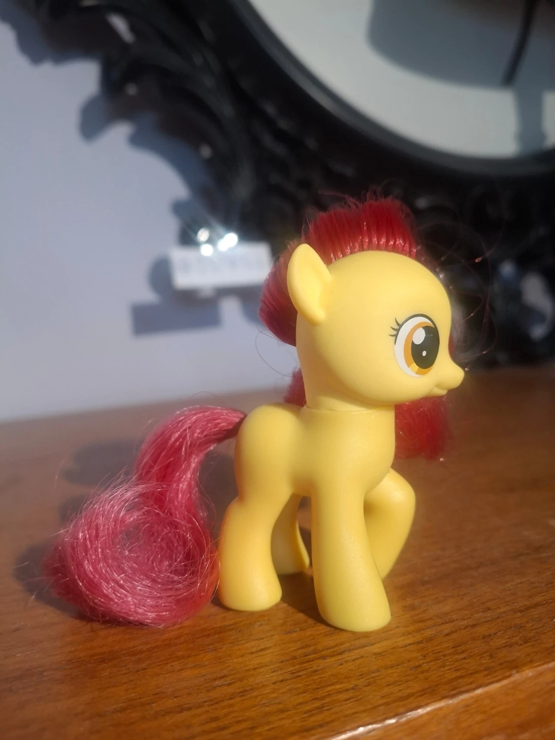 Apple Bloom brushable