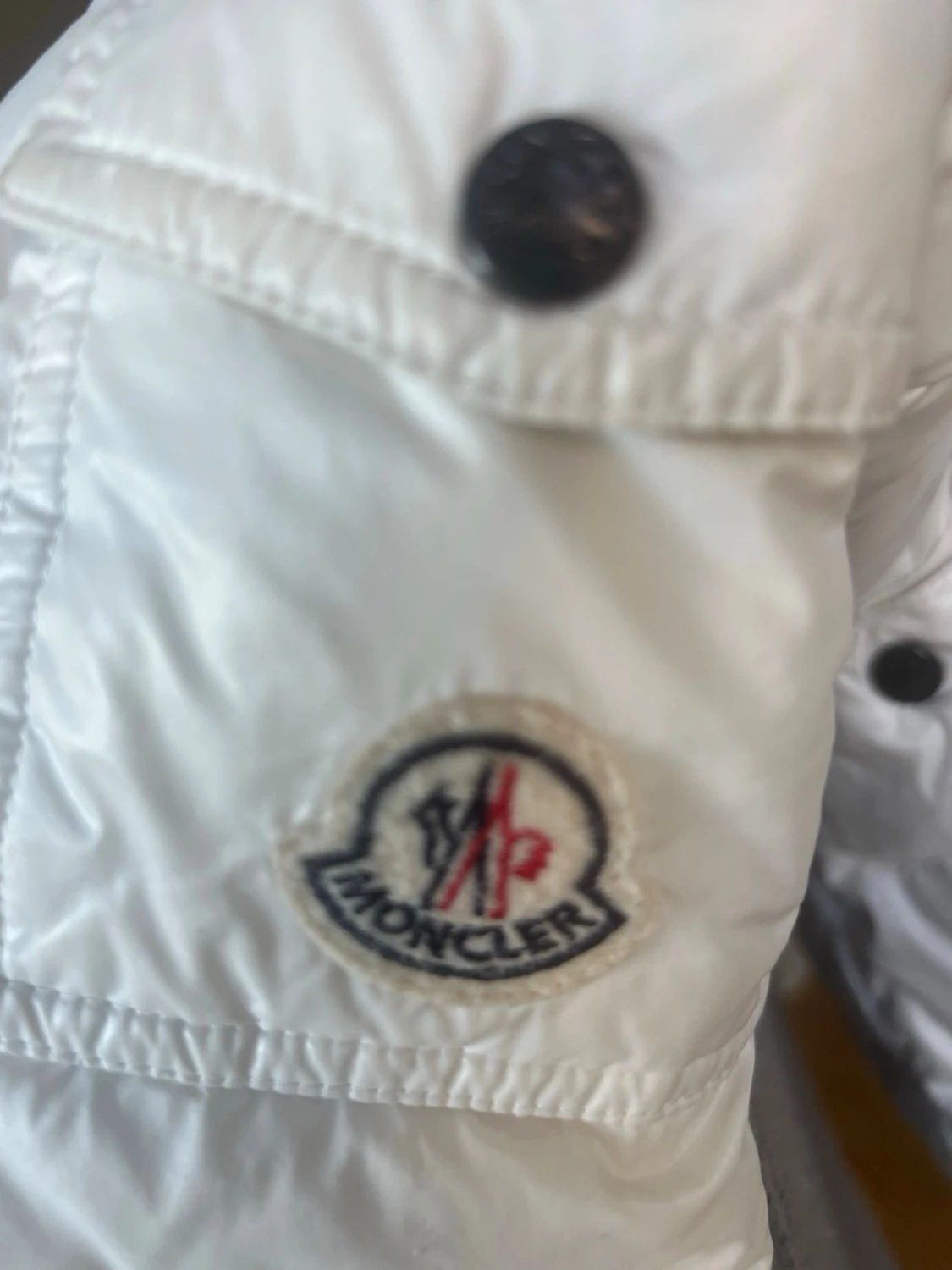 Vit dunjacka från Moncler - 1