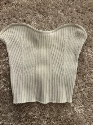 Ribbad tubtopp - Ribbad tubtopp från H&M i storlek XS