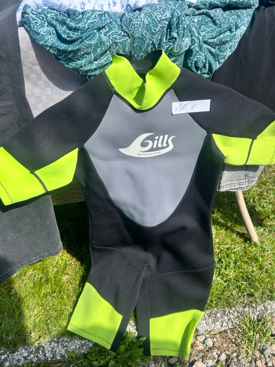 Svart och neongul våtdräkt Gills