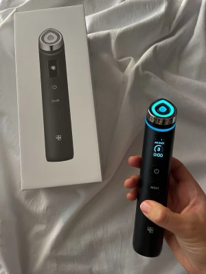 Medicube AGE-R Booster Pro - Helt ny, endast testat❤️❤️ Mycket bra skick. 