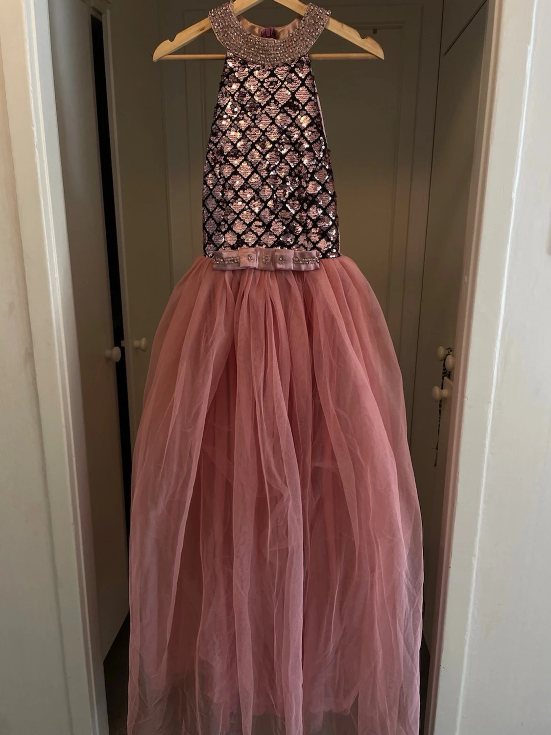  långklänningar så finna och fest klänning  - 5