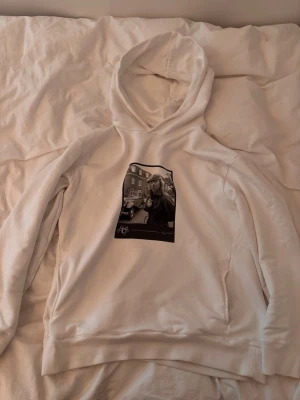 Limitato hoodie - Säljer en Limitato hoodie. 