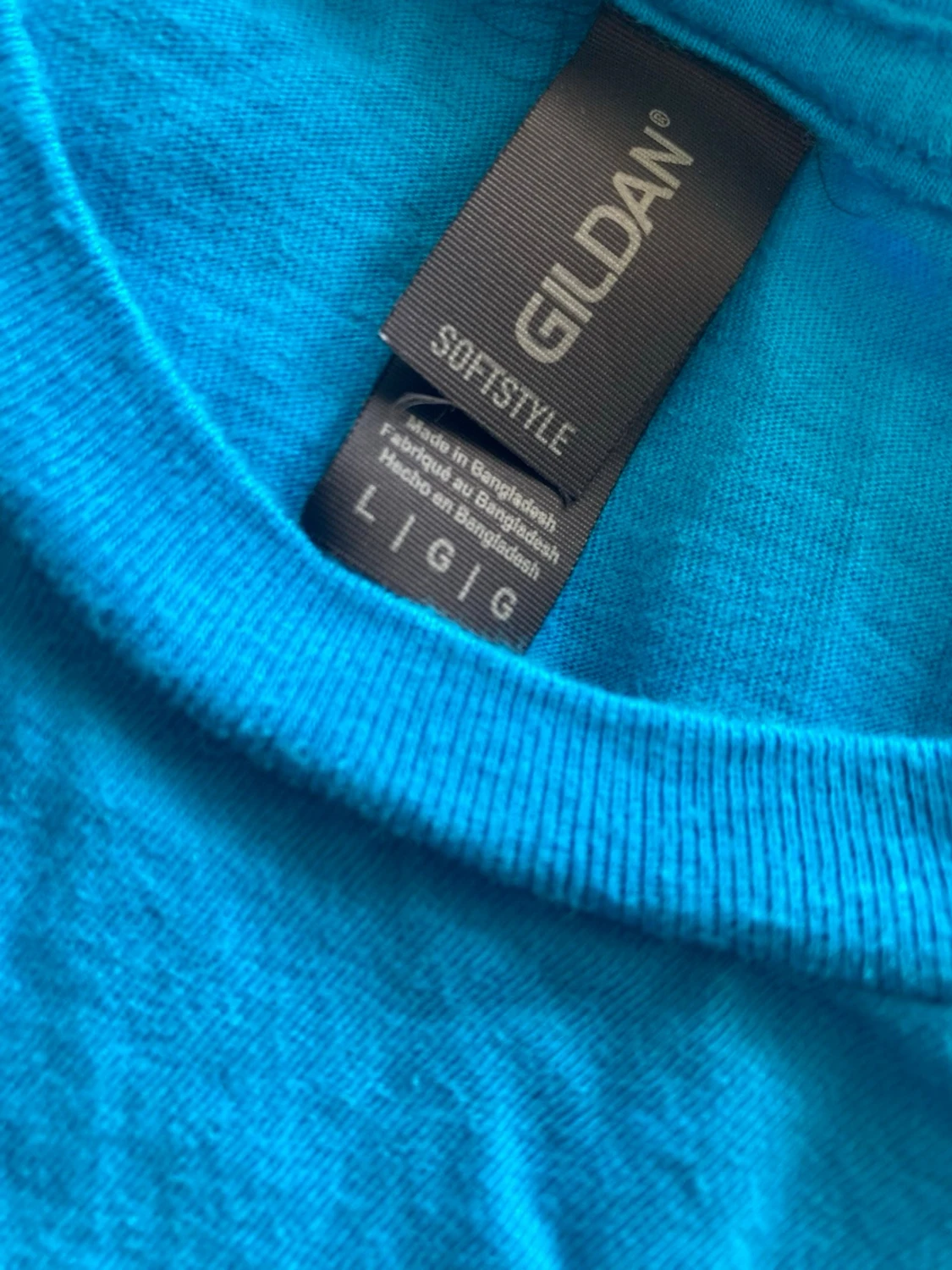 Blå t-shirt med tecknad print 💚 - 2