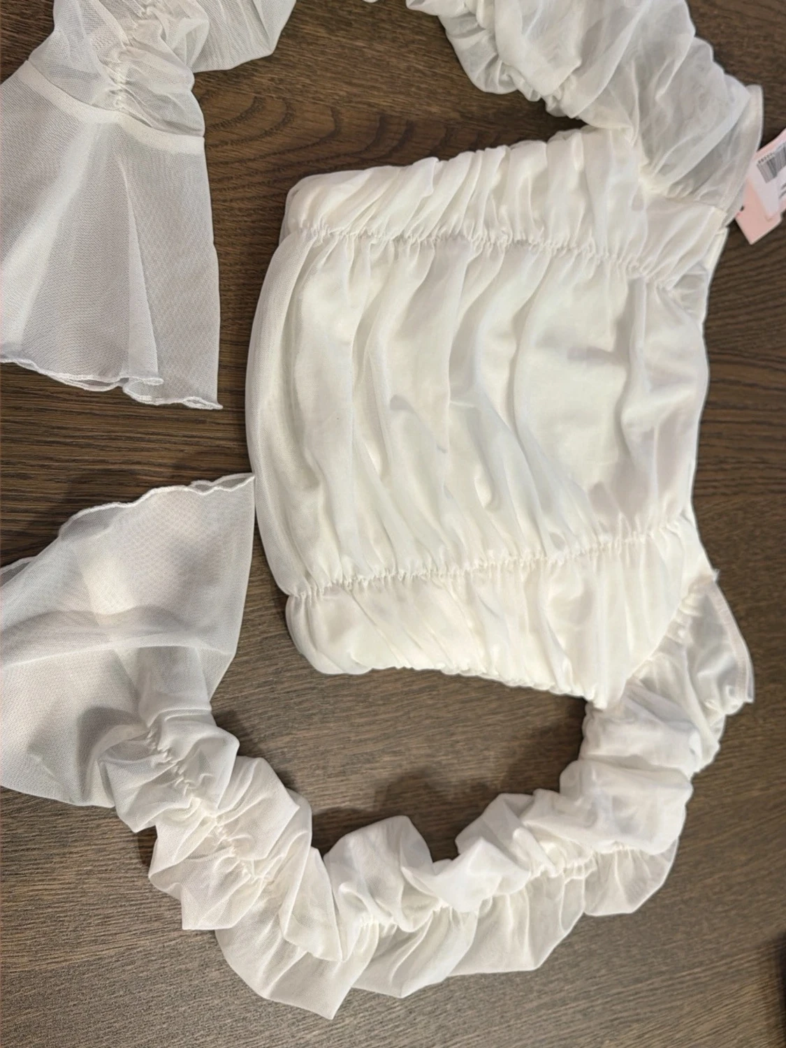 Vit volang topp från Nelly - 2