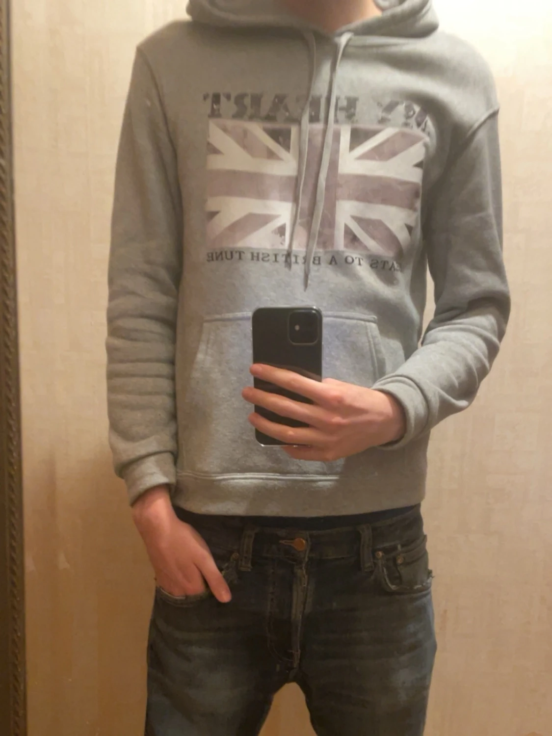 Grå hoodie med brittisk flagga - 2
