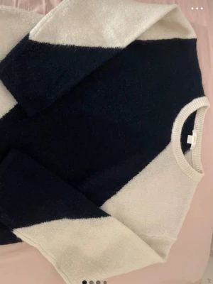 Gina Young  - Fin stickad tröja från Gina Young. Använt 2 gånger. 