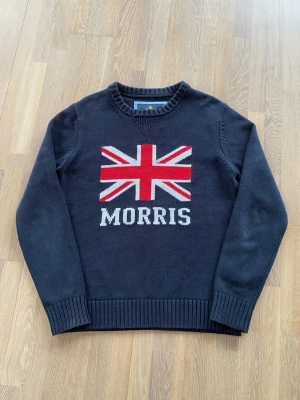 Morris tröja - Riktigt stilig tröja från Morris i mycket bra skick, storlek M.                                                  Mått: Axelbredd: 45cm, längd: 60cm