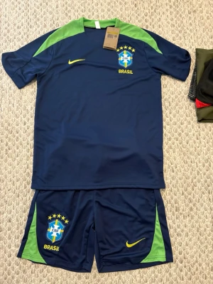 Brasil Tracksuit - Helt ny