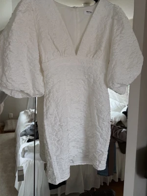 Showpo klänning - Showpo klänning storlek 36.