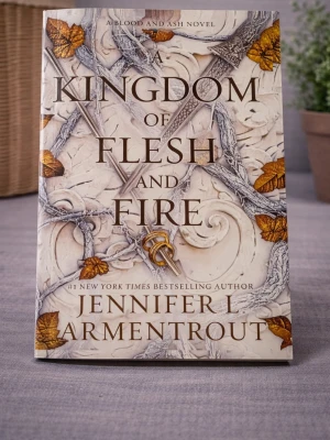 A Kingdom of Flesh and Fire (Brand new, in English) - Skick: Helt ny bok. Omslag: Pappercover. Storlek: standard (inte pocket). Förpackning: I sitt originala plastomslag. Från: Stockholm. Snabb leverans inom Sverige.