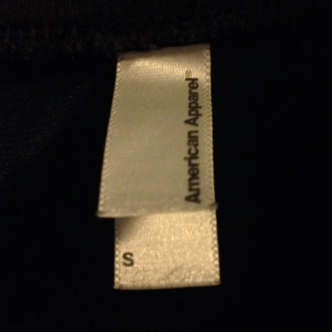 Silkes collage med ihopsydd ärm. Annars i god skick. - 1376897523