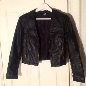  - Skinnjacka från JC