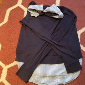 Blus  - Söt blus från Lindex inköpt fö ungefär ett år sedan.