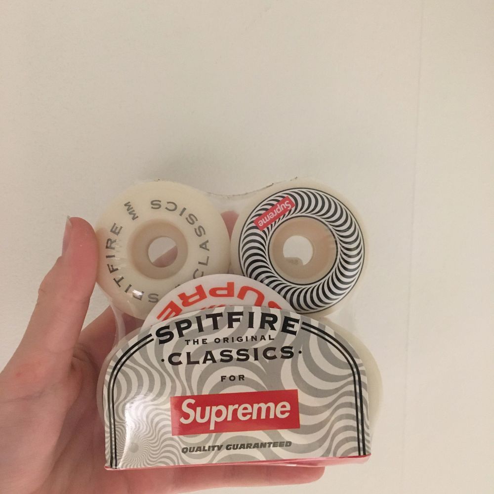 Supreme spitfire wheels (set of 4) 53MM | Plick Second Hand
