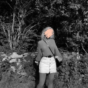 Jeanskjol - Vit jeanskjol från nakd storlek 34 använd typ 2 gånger