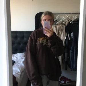 Champion hoddie - Mysig Champion hoddie, XL men passar nog alla, beroende på hur man vill att den ska sitta