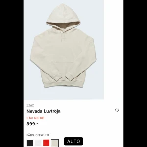 Beige hoodie - Beige hoodie från Carlings🧡 storlek xs men den är oversized i storlek så passar s också🧡 köpt för 400, mitt pris, 200