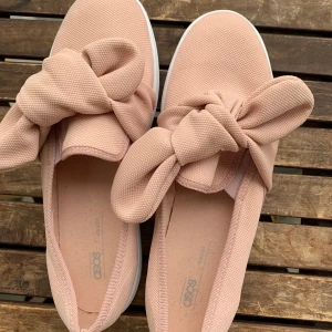 ASOS DESIGN Denise Bow Plimsolls - Used 1 time. Buyer pays for shipping. :)